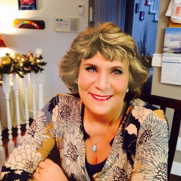 Meet your Posher, Suzanne - Picture 1 of 1